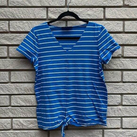 Jones New York Blue and White Striped V Neck Short Sleeve Tie Front Tee - Picture 1 of 8
